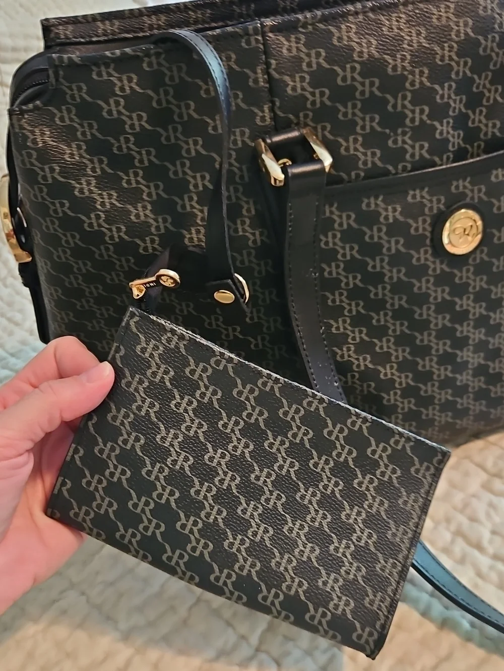 Rioni Moda Italia Tote Traveler Black Tan Monogram Gold Hardware, Wallet Combo